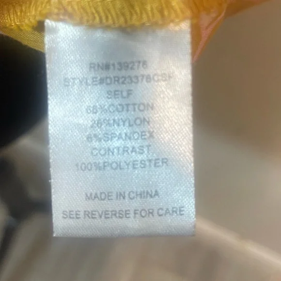 Dr 2 Yellow Floral Top with Ruffle Sleeves- Size XXL - Picture 6 of 11